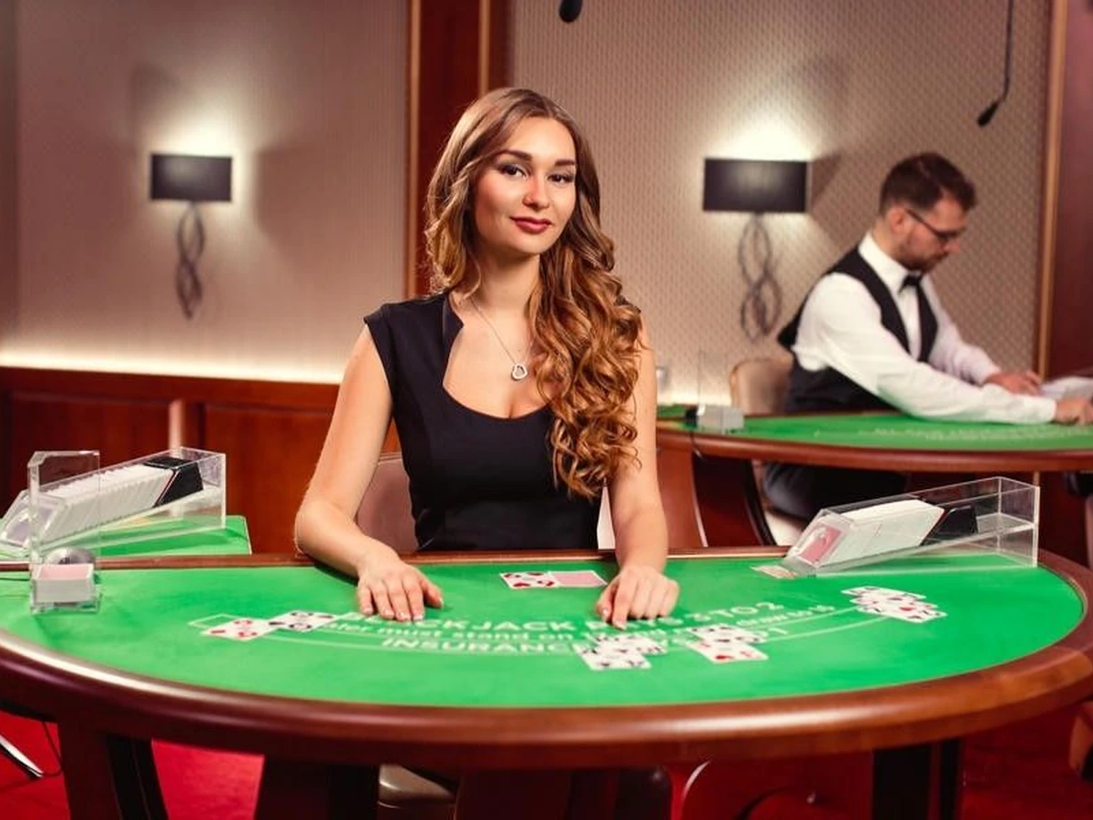 Suasana lobi permainan MAXSLOT di perangkat mobile